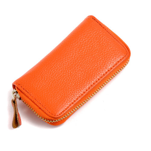 Leather men’s card holder and car key case in black, compact bifold design with key ring