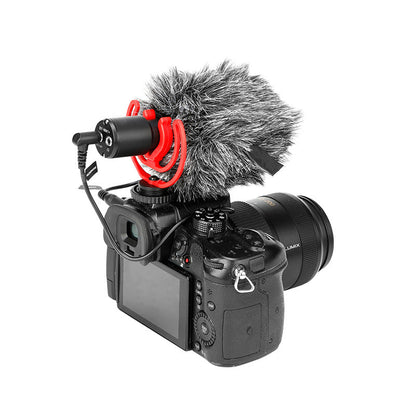 Wired mobile phone microphone for SLR camera with compact clip-on design