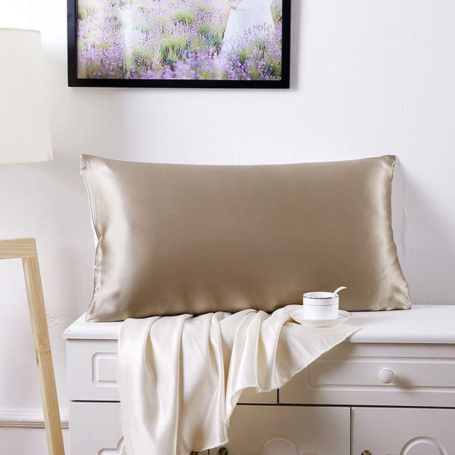 Double-sided 100% silk pillowcase, 19 momme, smooth satin finish in a close-up view