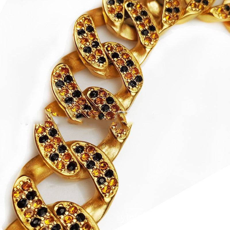 Diamond dog chain neck ring necklace with mirror light finish, close-up product view