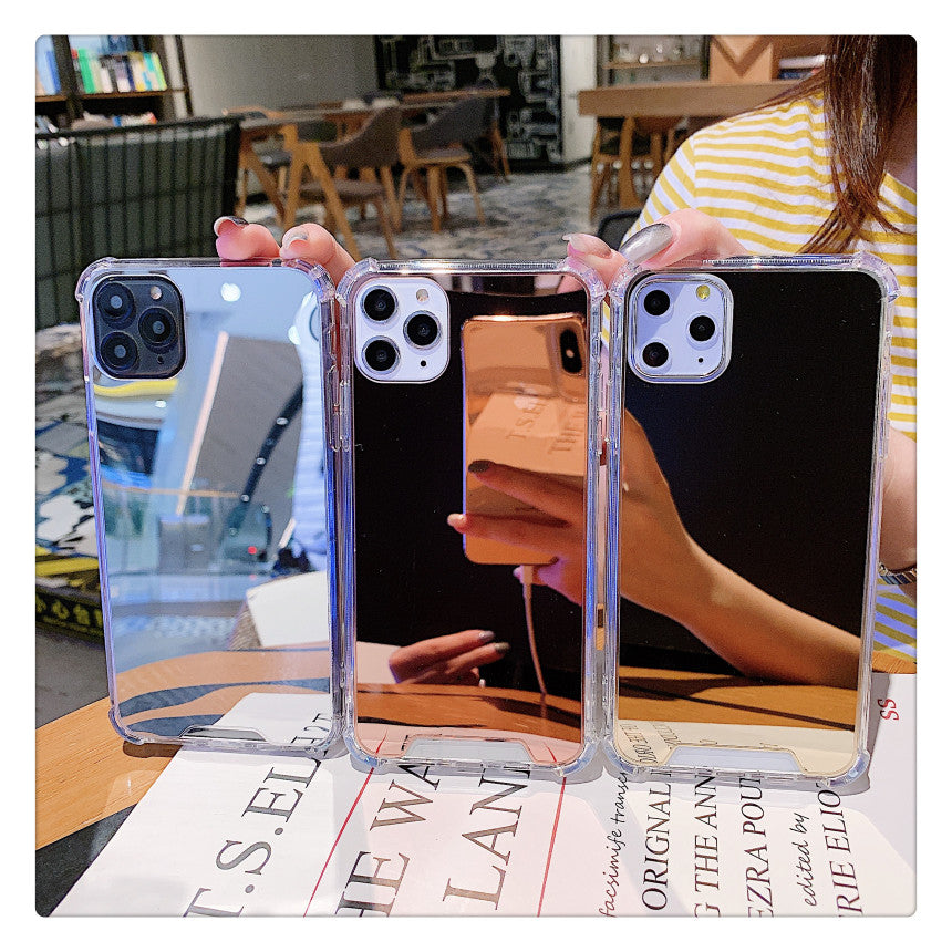 Mirror phone case with built-in mirror for convenient everyday use