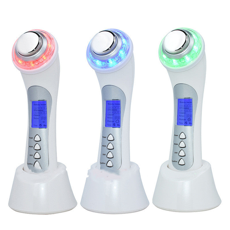 Pore cleaning beauty equipment with facial cleansing device and professional skincare design