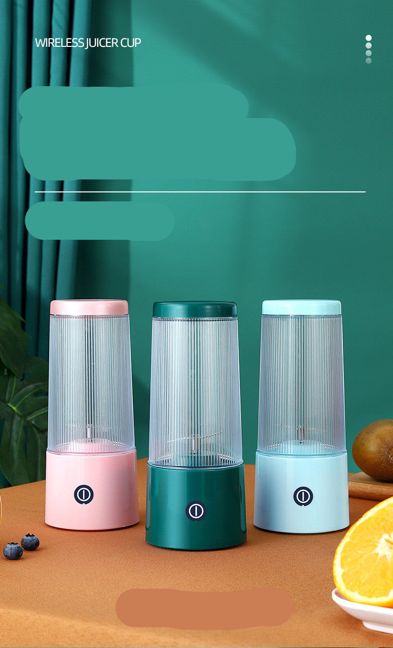 Rechargeable portable juicer cup, small fruit juice machine with compact design and blending lid