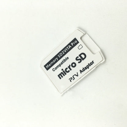 Memory Card Version Revolution Card Holder Cato, compact card holder shown from the front