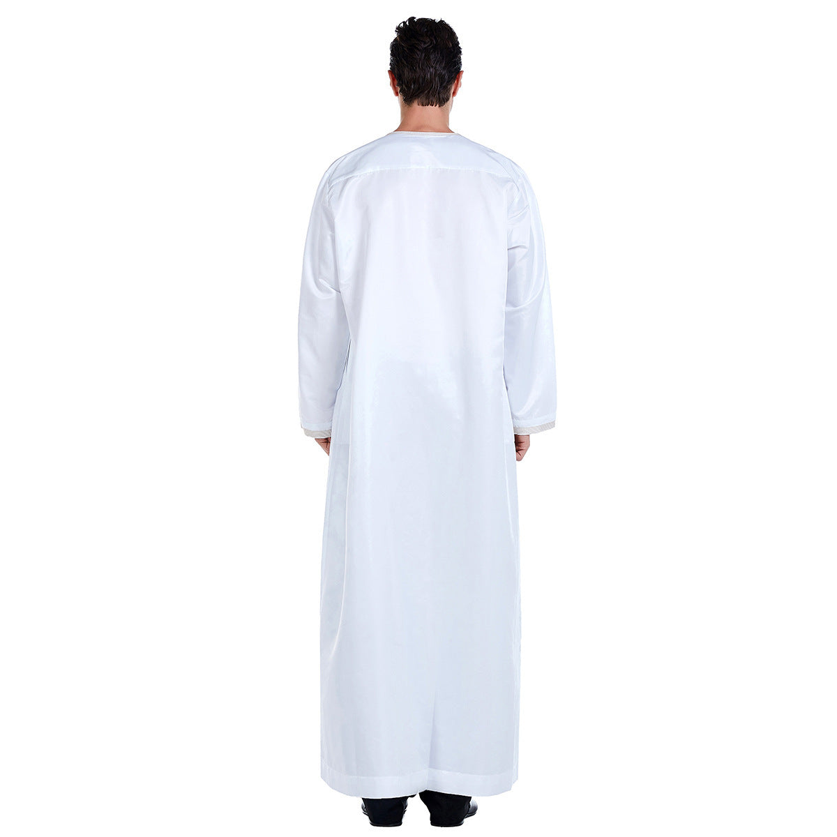 Summer Arab Middle Eastern men's robe in traditional flowing design