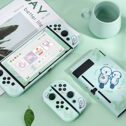 Sea otter protective PC hard shell case with back grip for Nintendo Switch Lite controller 񟿿