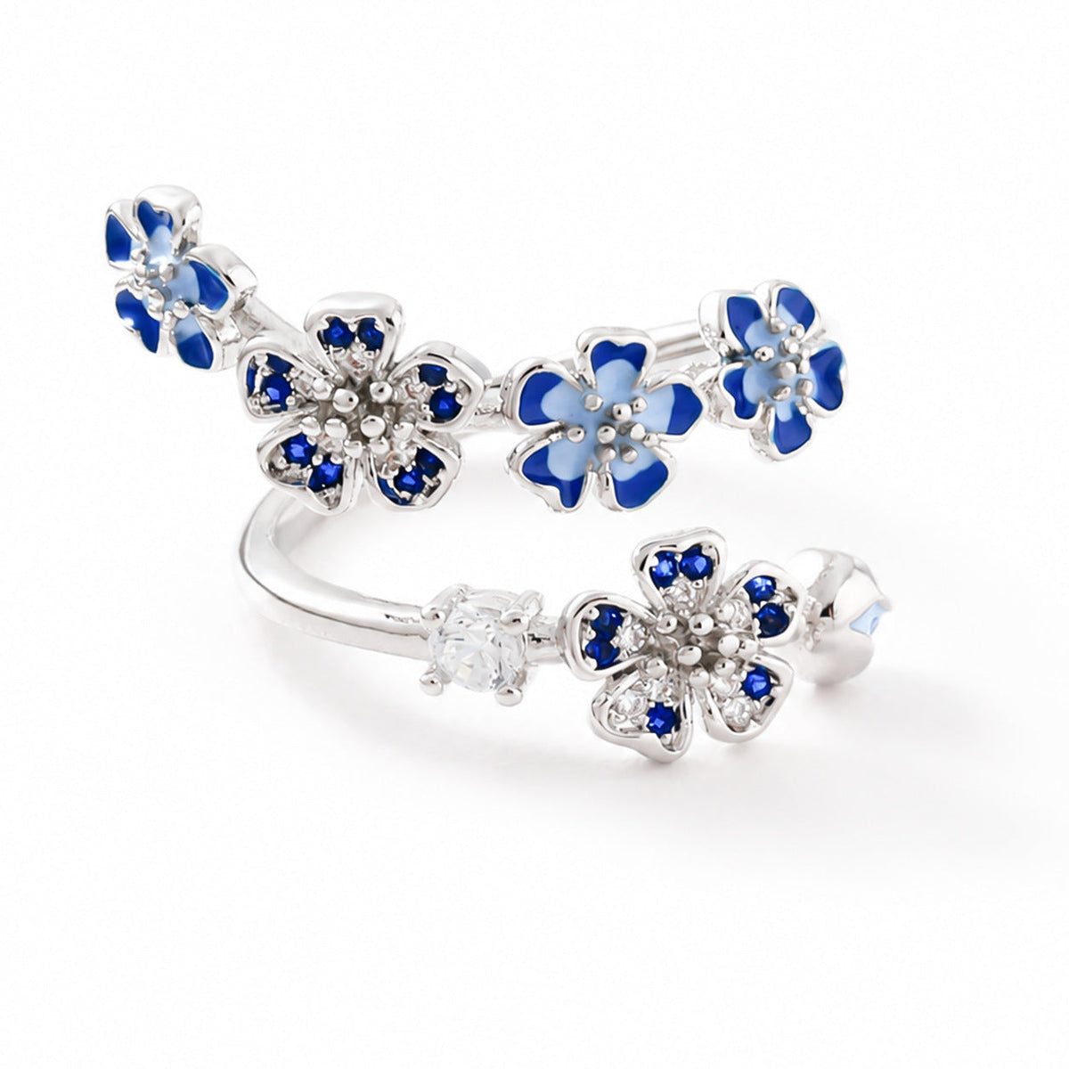 Elegant flower cluster ring for women, featuring a delicate floral design and sparkling gemstone details