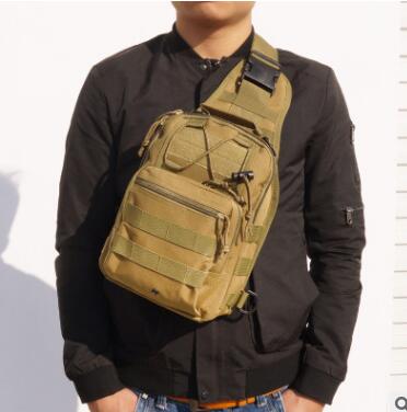 Camouflage canvas riding pack, small chest bag with single-shoulder crossbody strap for outdoor field sports
