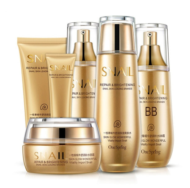 6-piece moisturizing and hydrating skincare care set cosmetics with assorted beauty products
