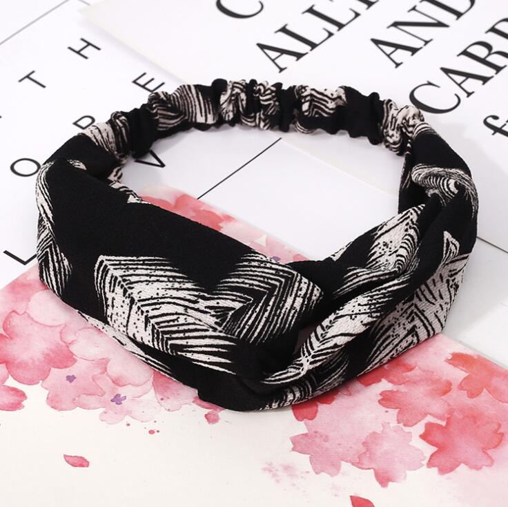 Women's retro style printed headband with colorful pattern for hair accessory styling