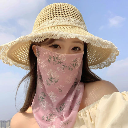Summer UV-protective full-face mask for women in lightweight fabric, covering face and neck