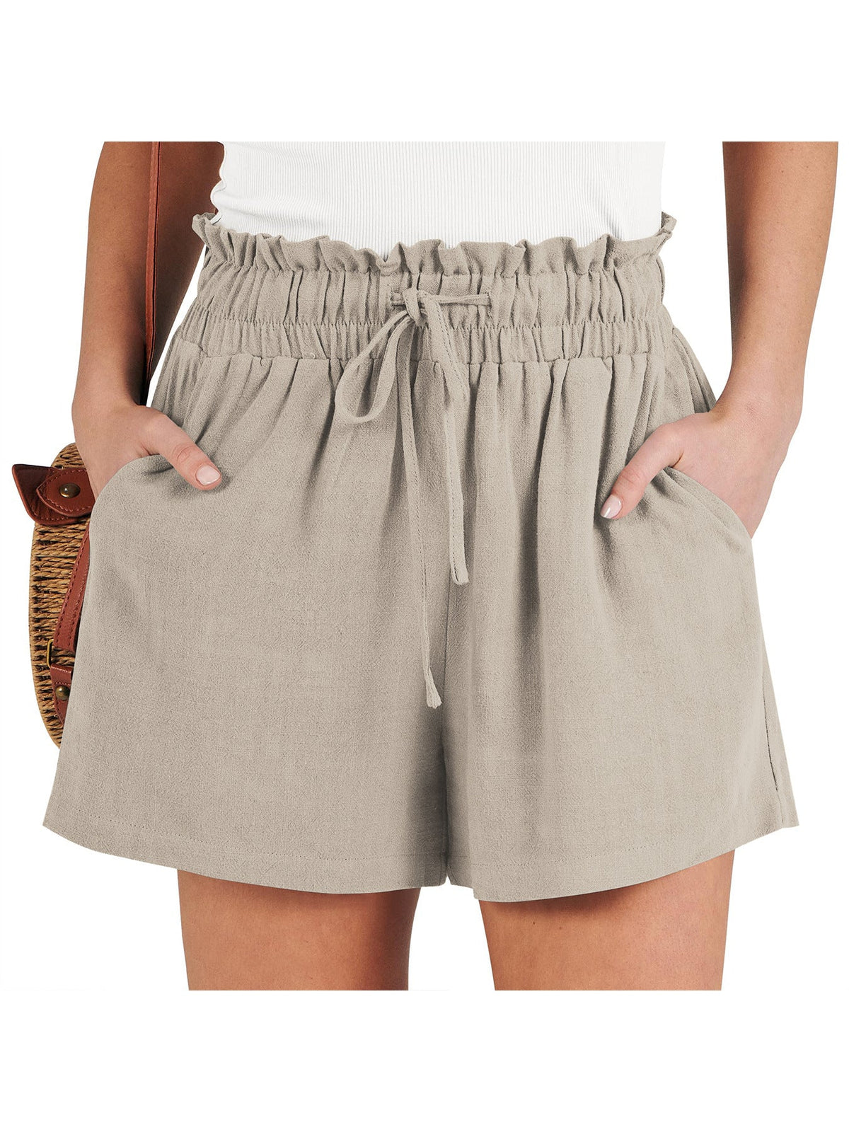 Solid-color loose-fitting casual fashion shorts in a simple, comfortable style