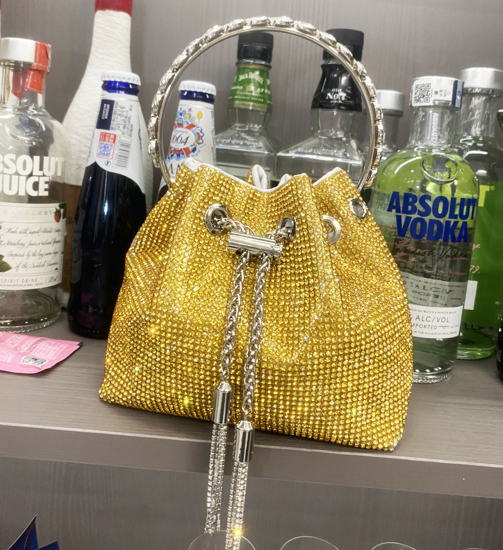 European and American shiny diamond handbag for women, featuring a sparkling embellished exterior and top handles