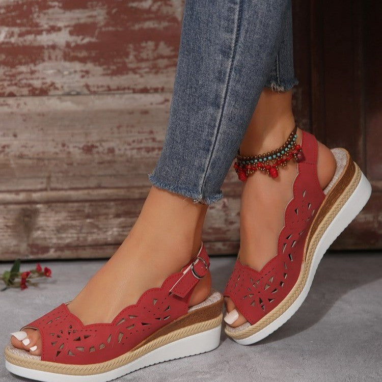 Women's plus-size thick-soled wedge sandals in a cross-border style.