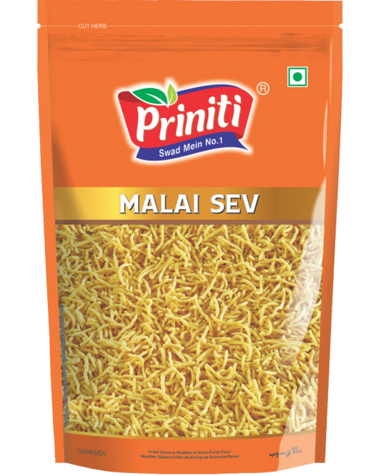 Priniti Malai Sev in 400g pack, crispy Indian snack by Desimunchiess, with golden, crunchy sev strands on a white background.