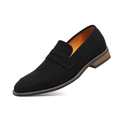 Trendy men's leather shoes in a classic design, displayed from the side view
