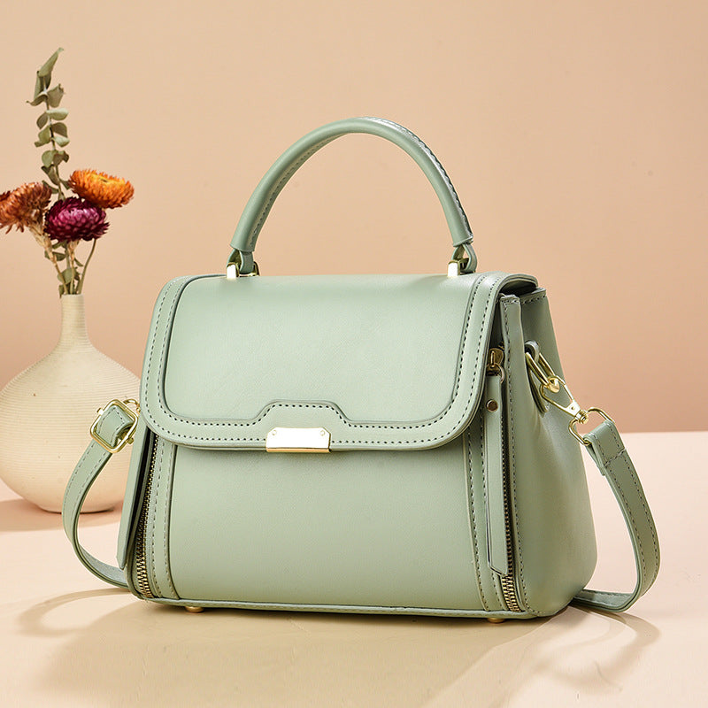 Solid-color single-shoulder crossbody bag with versatile design and adjustable strap