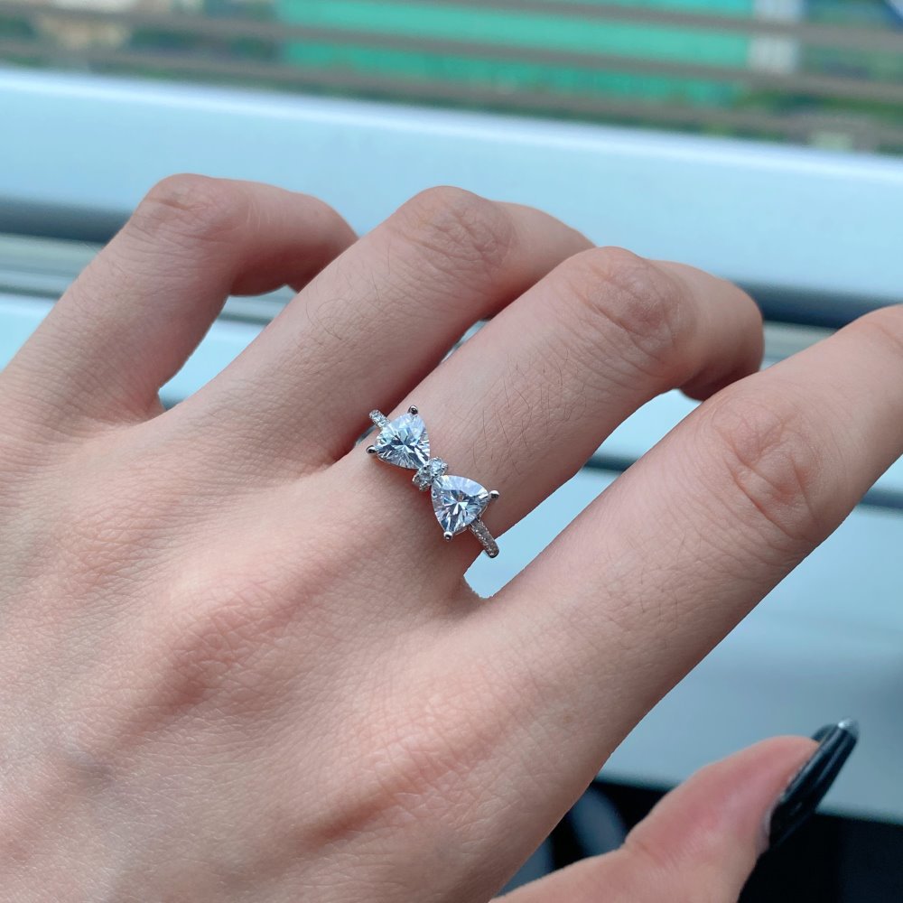 S925 sterling silver bow women's ring with a delicate polished design