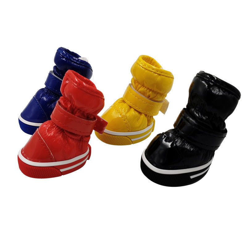 Cotton pet ski boots, soft winter shoes for dogs and cats in a warm padded design