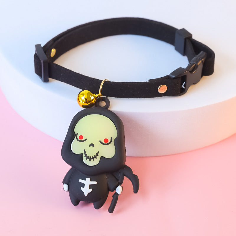 Halloween pet collar decoration with festive seasonal design for dogs and cats