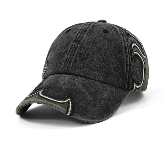 Men's And Women's Identical Color-blocked Flame Embroidery Edge Water-washed Fabric, Available In Multiple Colors. Fashionable Street Style Baseball Cap Suitable For Daily Outings And Photo Shoots.