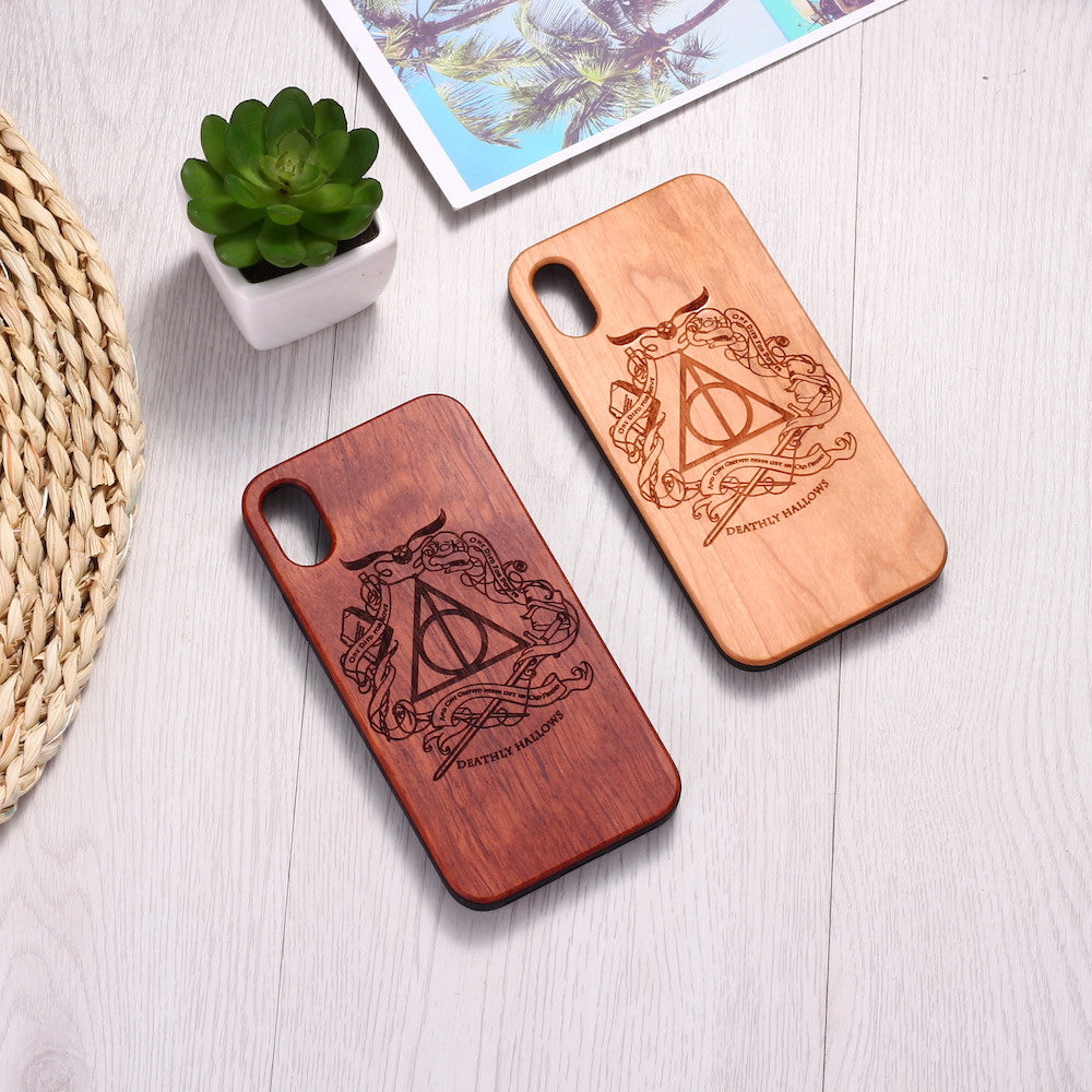 Wooden phone case with natural wood grain and slim protective design