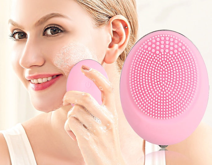 Liposuction electric blackhead suction device in black with compact handheld design