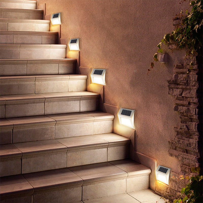 Solar 6LED stair lamp, small garden courtyard corner night light with compact outdoor design