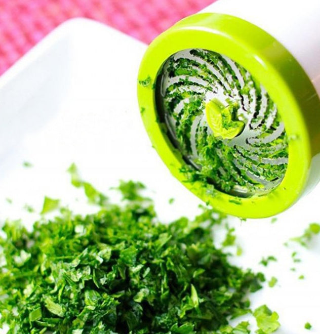 Herb grinder spice mill for parsley shredding and chopping, compact metal design