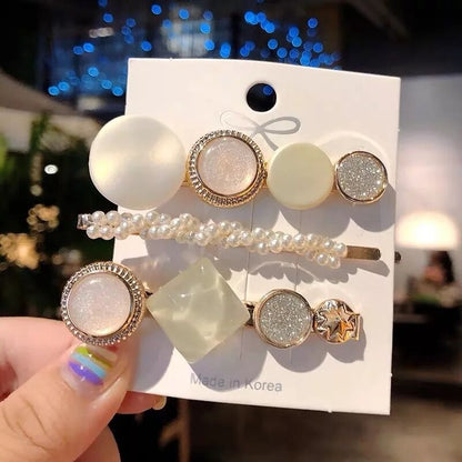 Pearl hair accessories set displayed, featuring elegant pearl details for styling hair