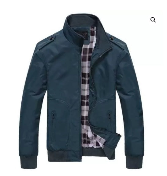 Casual autumn men’s outerwear jacket in a versatile style