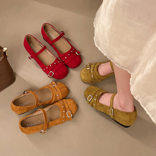 Women's vintage Mary Jane ballet flats with inner wedge, square toe, and slip-on design in versatile summer style