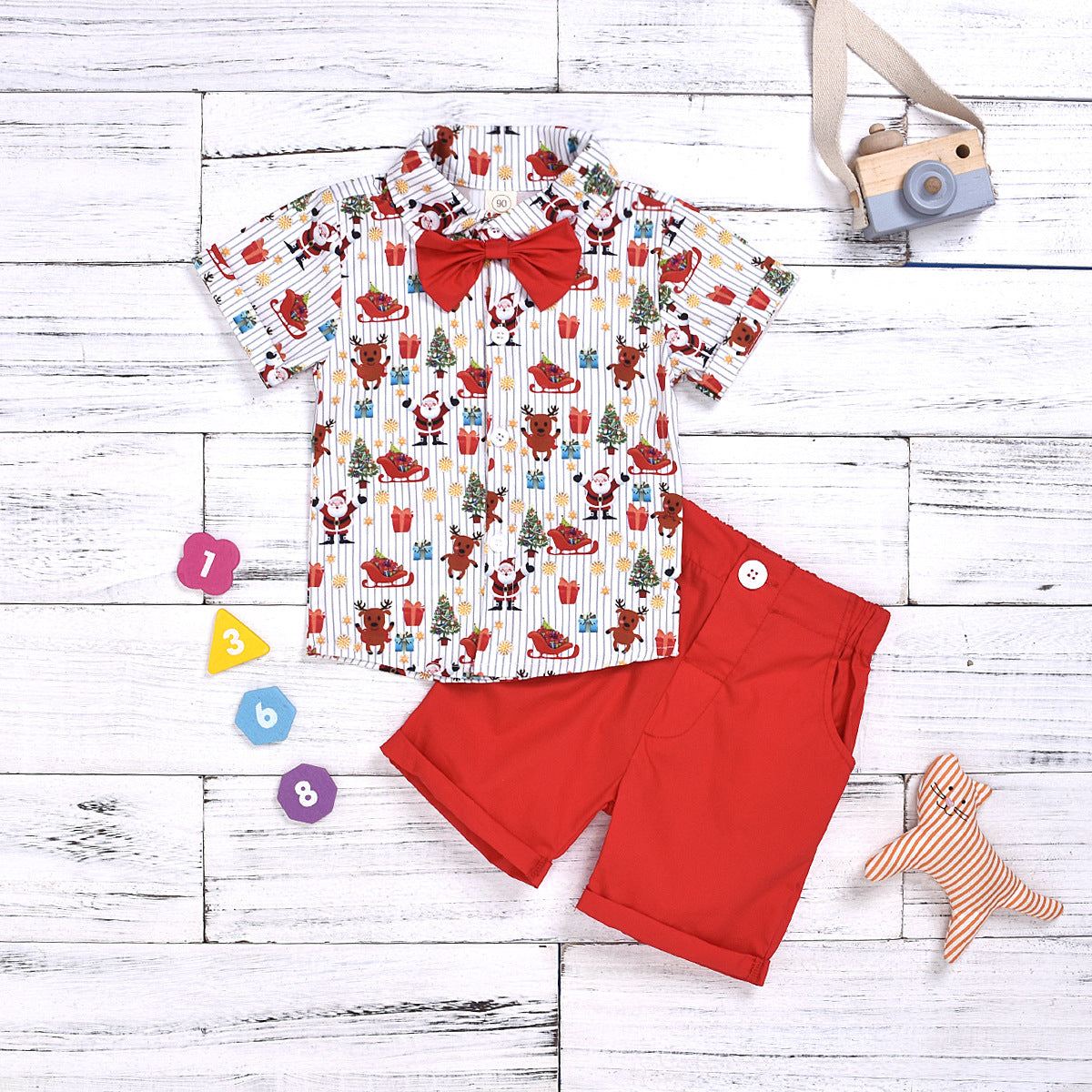 Boy clothing set with bow and Christmas print outfit