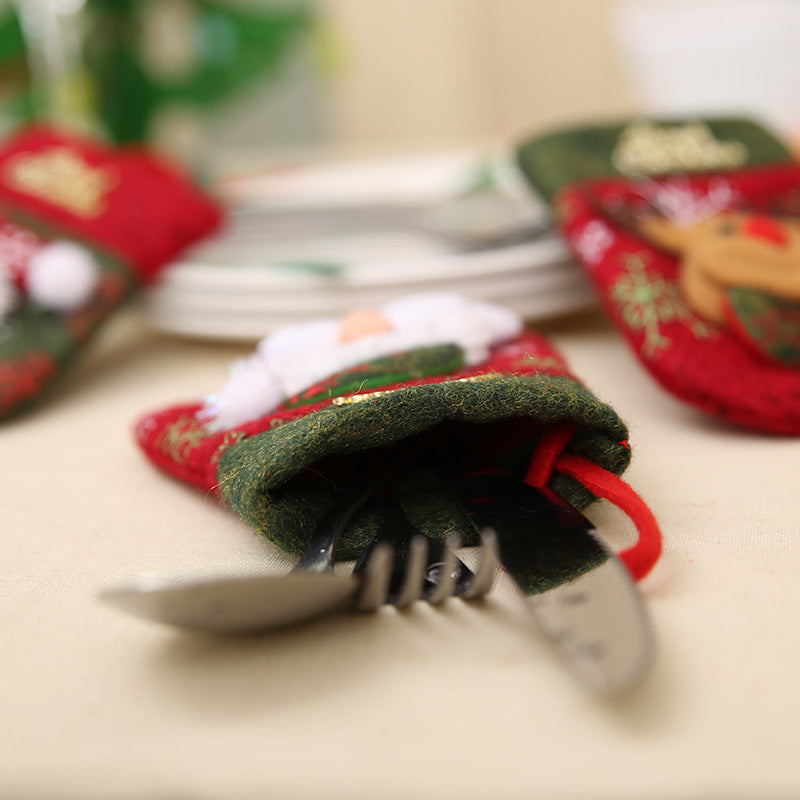 Christmas decorations restaurant table decorations displayed on a festive dining table