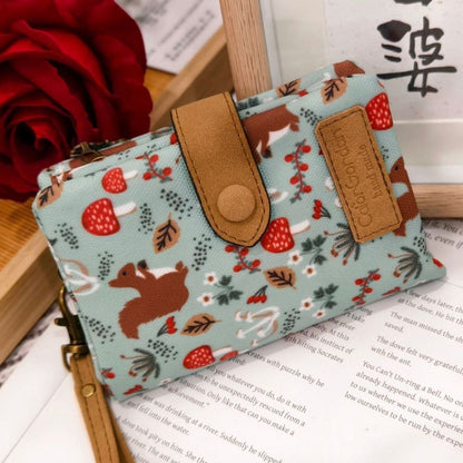 Multifunctional tri-fold fashion wallet with multiple card slots and printed design