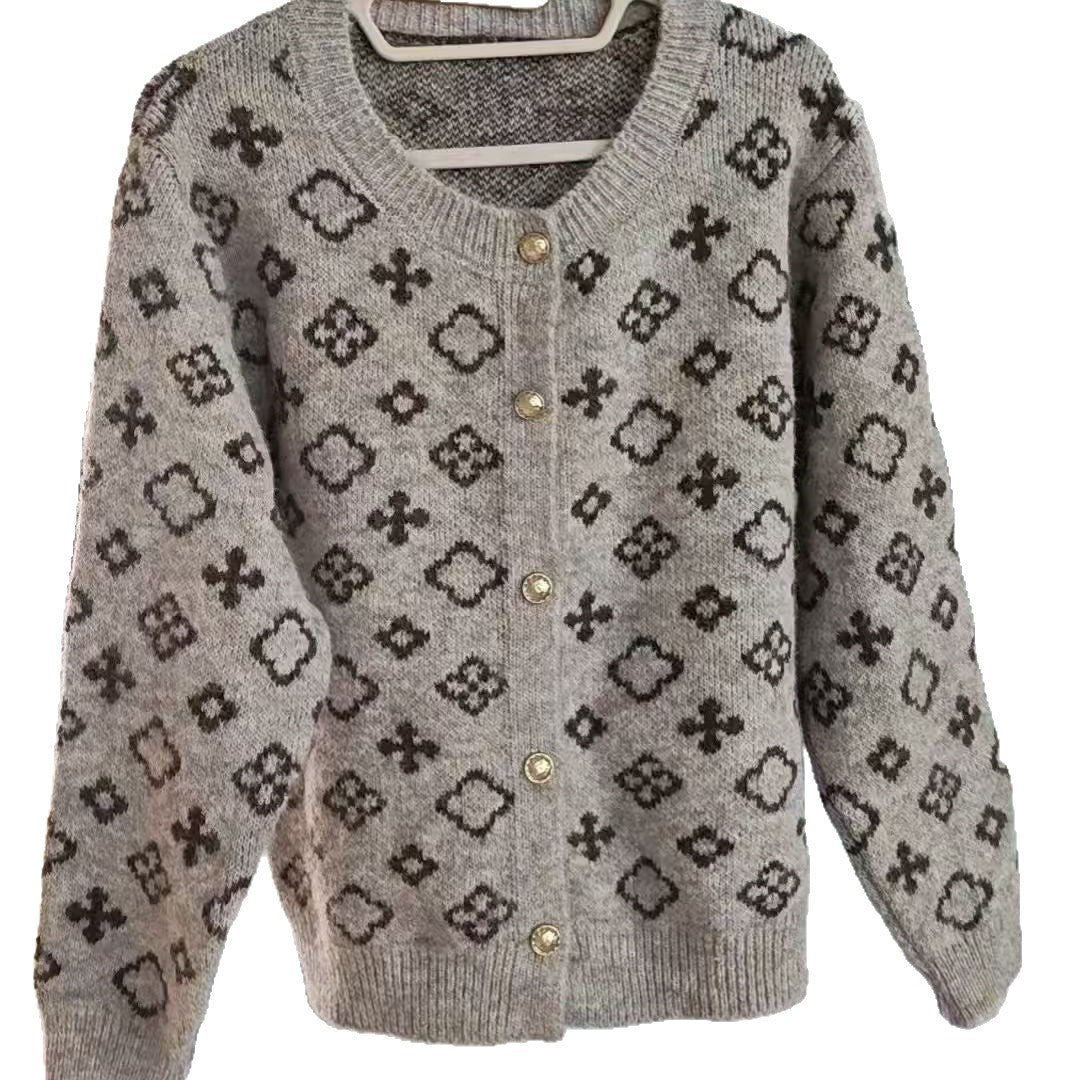 Fallwinter women's loose-fit vintage-style fashion sweater in a relaxed silhouette