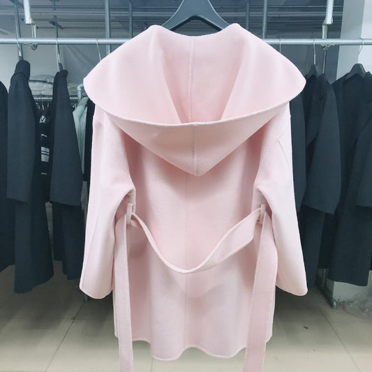 Women's hooded loose-fit double-faced cashmere coat in a relaxed silhouette