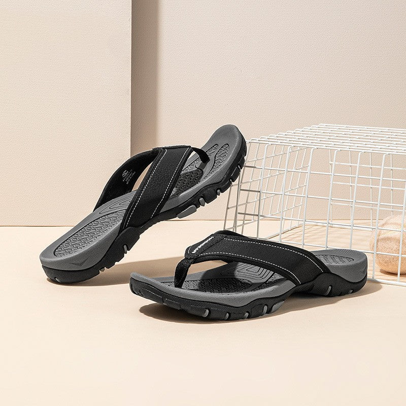Men's summer sandals and slippers in a casual open-toe design