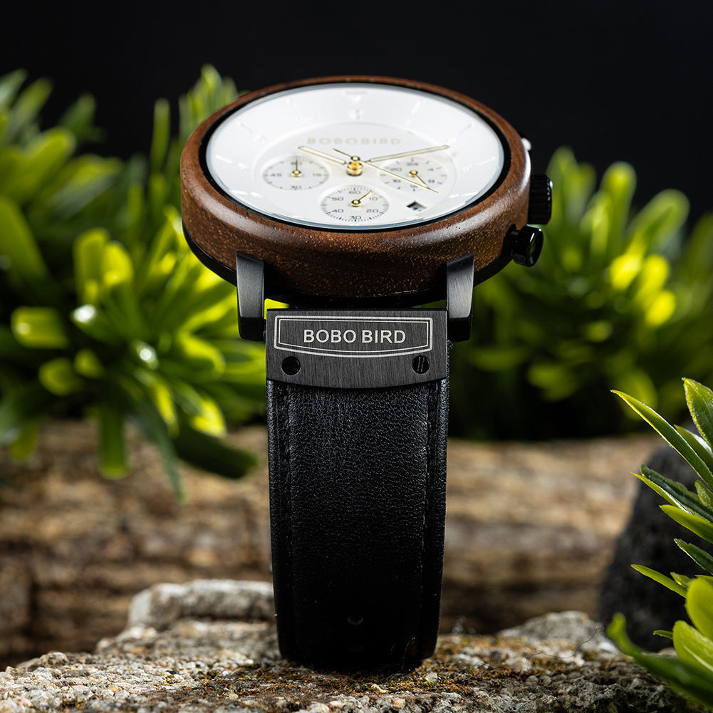 Wooden men's vintage watch with natural wood case and classic analog dial
