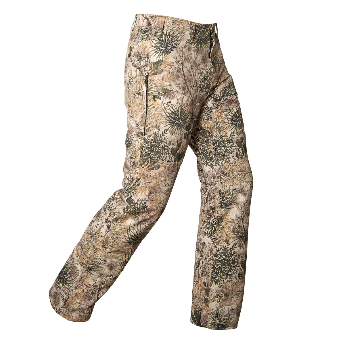 GameGuard Guía Grande™ hunting pants in camouflage fabric with multiple pockets and reinforced knees for outdoor hunting activities.