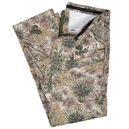 GameGuard Guía Grande™ hunting pants, durable outdoor clothing with reinforced knees and adjustable waistband, suitable for hunting trips.