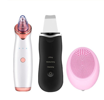 Blackhead suction remover with electric vacuum design, shown in black for pore cleansing