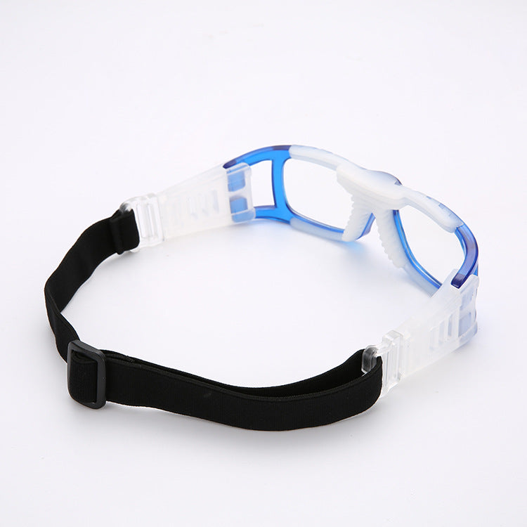 Anti-fog outdoor sports goggles with clear protective lenses and adjustable strap