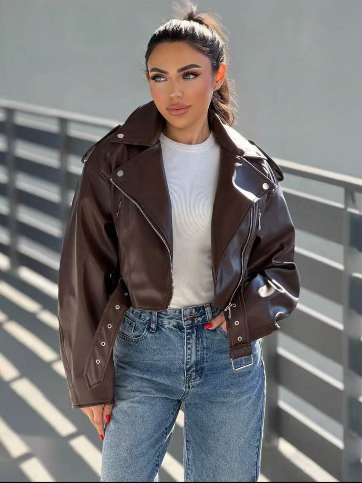 Women's vintage slim-fit short PU leather biker jacket with lapel collar