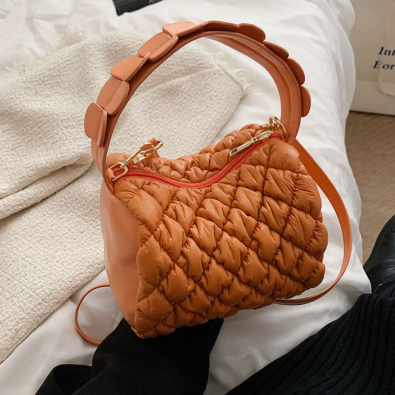 BackUPMYFILESNOW® women's all-match fashion bag with stylish design and versatile size, perfect for everyday use.