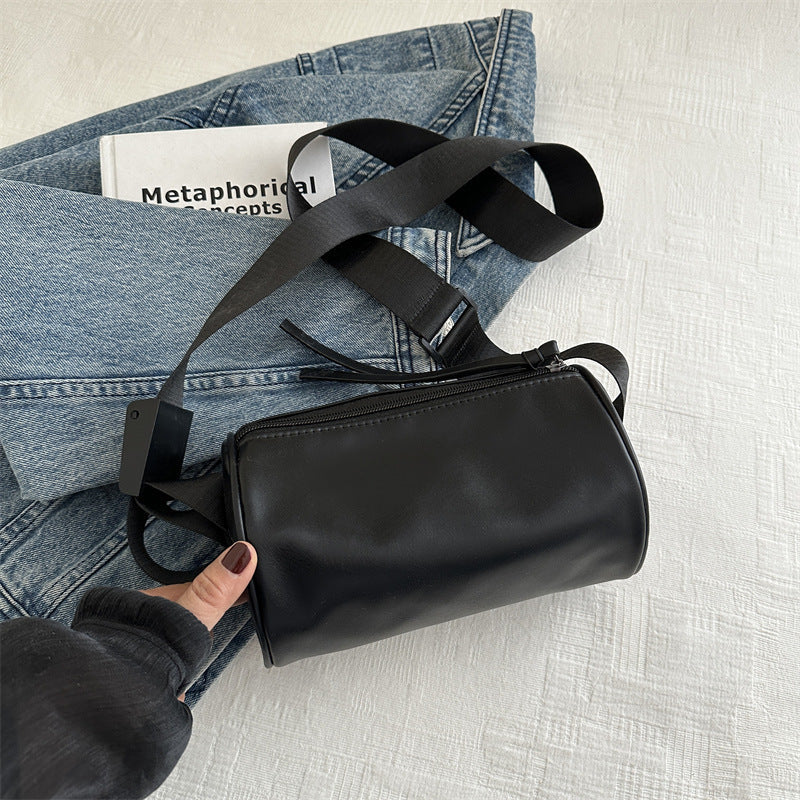 Simple fashion crossbody shoulder bag in a compact, minimalist design
