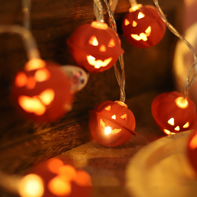 LED Halloween lights string with ghost and pumpkin decorations, festive battery-powered garland 天天中彩票被