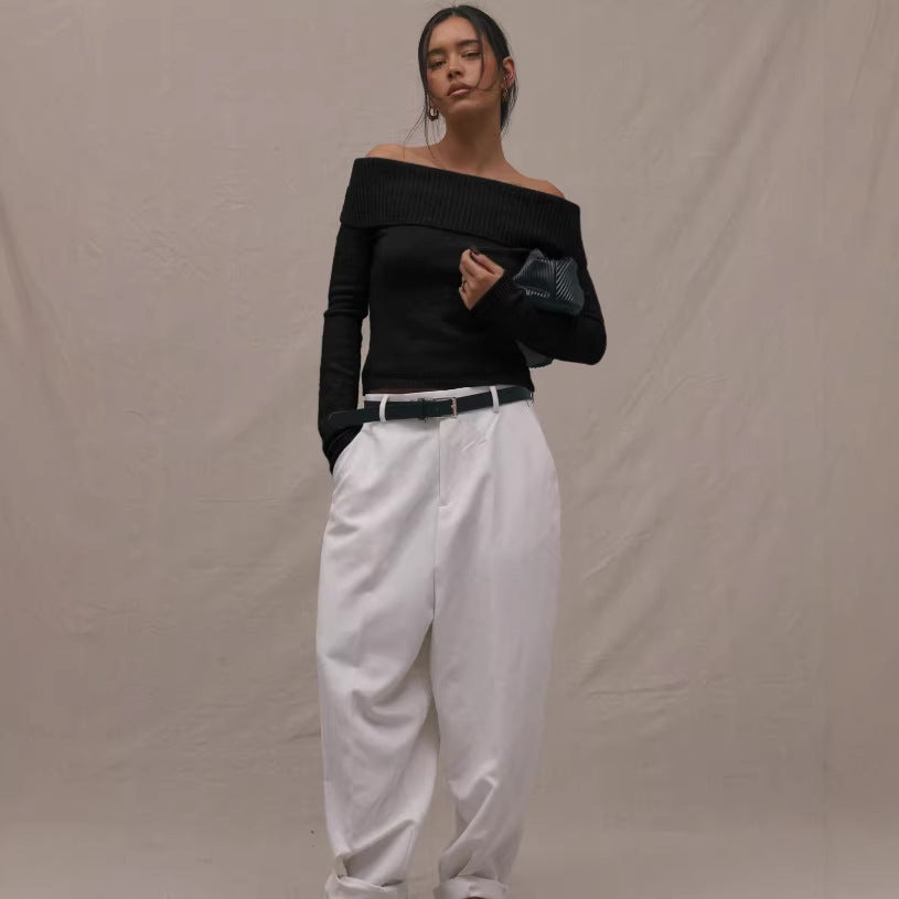 Slimming short-length long-sleeve top with a figure-flattering fit
