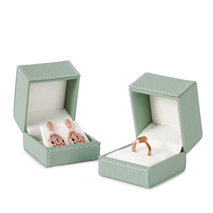 Jewellery box ring storage box with ring slots and compact hinged design