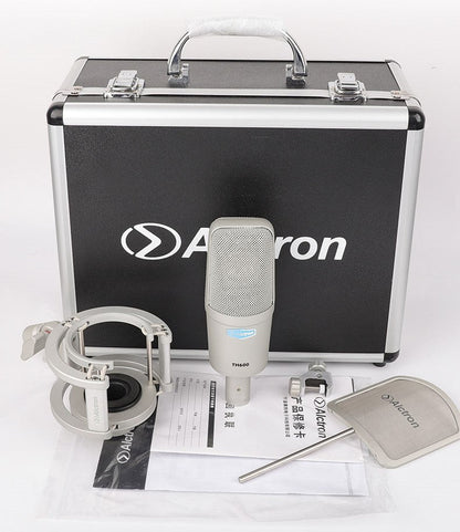 Live package condenser microphone for K-song recording, shown with accessories